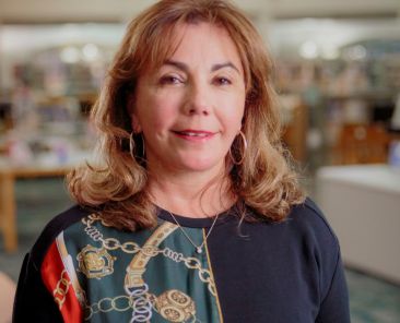 Sylvia Lopez portrait 1